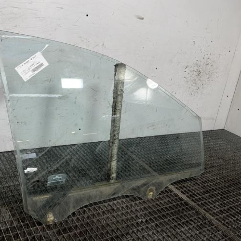 Vitre avant droit HYUNDAI MATRIX Photo n°3