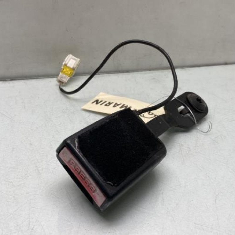 Attache ceinture avant gauche PEUGEOT 207 Photo n°1