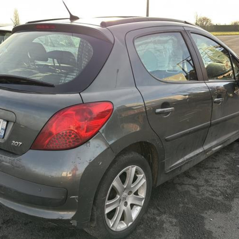 Attache ceinture avant gauche PEUGEOT 207 Photo n°6