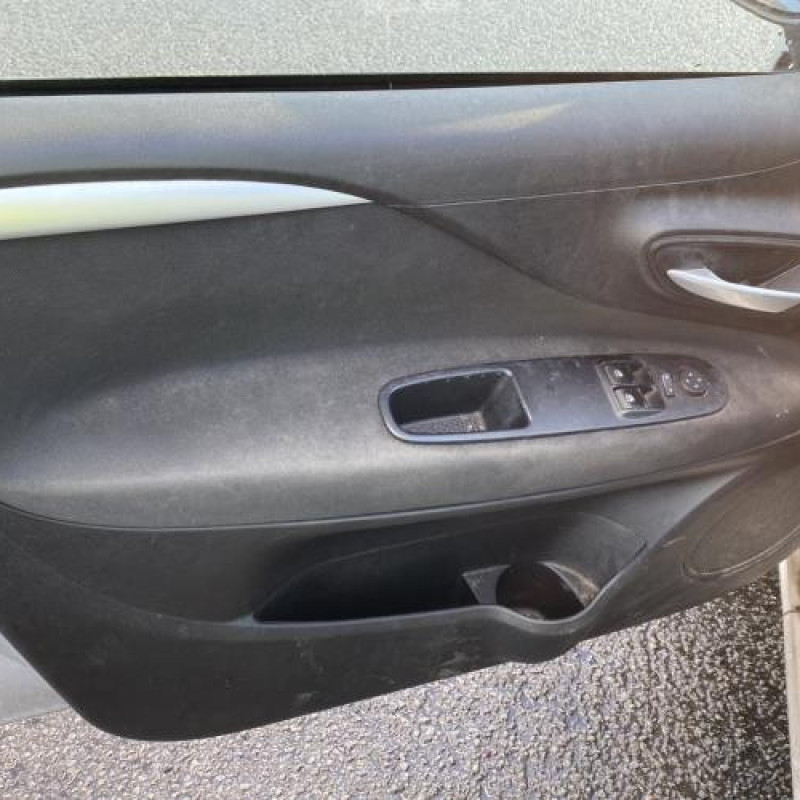 Antenne FIAT PUNTO 3 Photo n°12