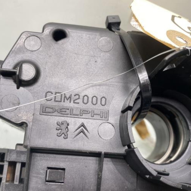 Com (Bloc Contacteur Tournant+Commodo Essuie Glace+Commodo Phare) PEUGEOT 206+ Photo n°6