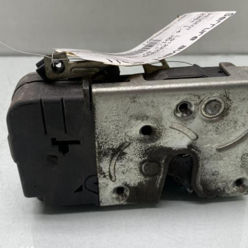 Serrure avant droit PEUGEOT 206+ Photo n°1