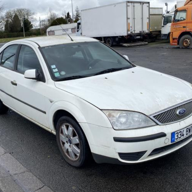 Vitre avant gauche FORD MONDEO 2 Photo n°6