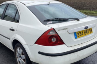 Vitre avant gauche FORD MONDEO 2