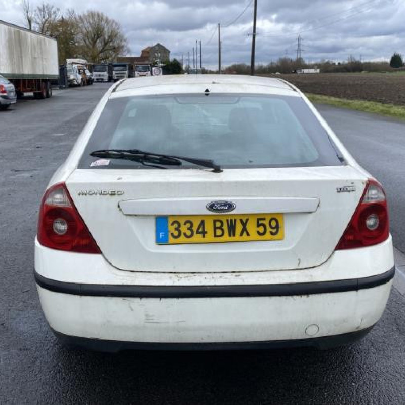 Vitre avant gauche FORD MONDEO 2 Photo n°9