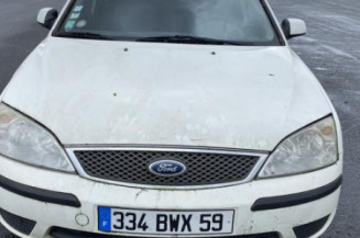 Vitre avant gauche FORD MONDEO 2