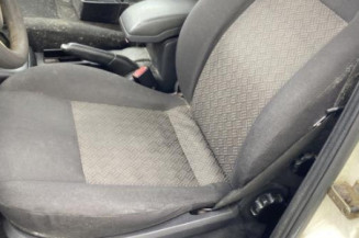 Vitre avant gauche FORD MONDEO 2