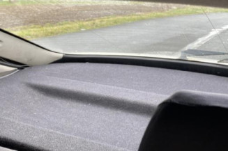 Vitre avant gauche FORD MONDEO 2