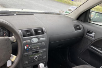 Vitre avant gauche FORD MONDEO 2