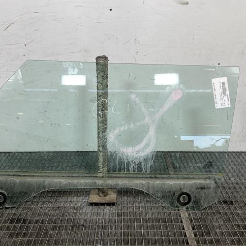 Vitre avant gauche MINI MINI 3 F57 Photo n°1