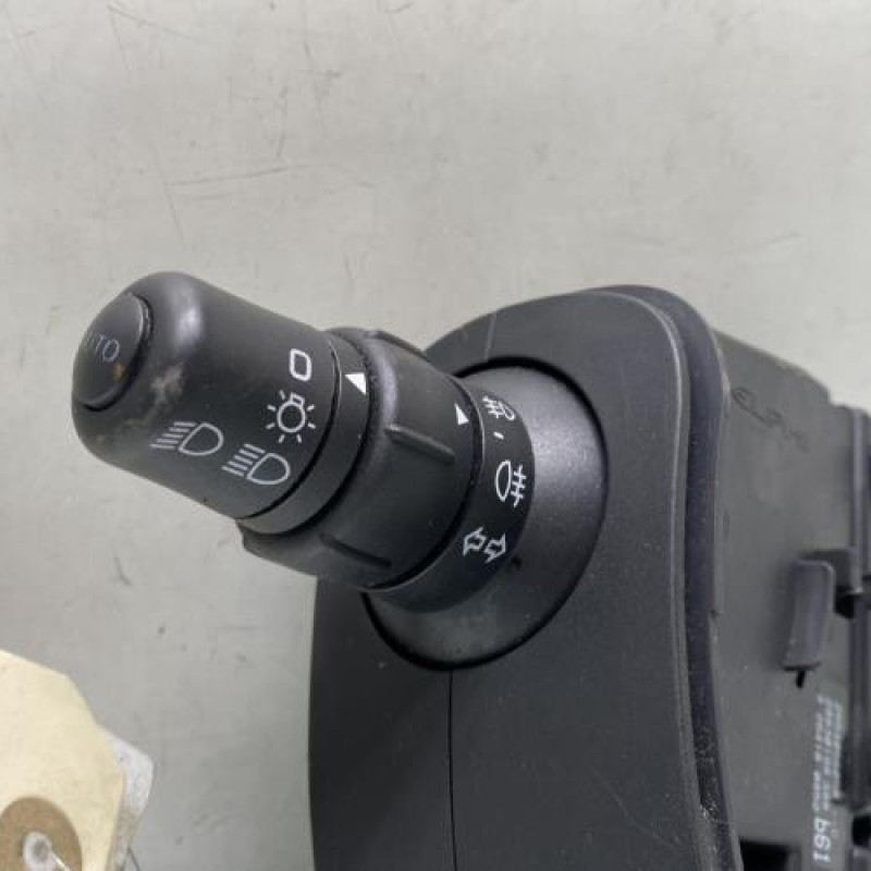 Commodo phare RENAULT CLIO 3 Photo n°2