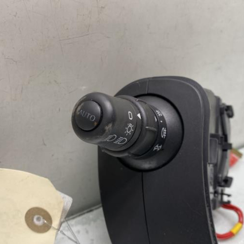 Commodo phare RENAULT CLIO 3 Photo n°3