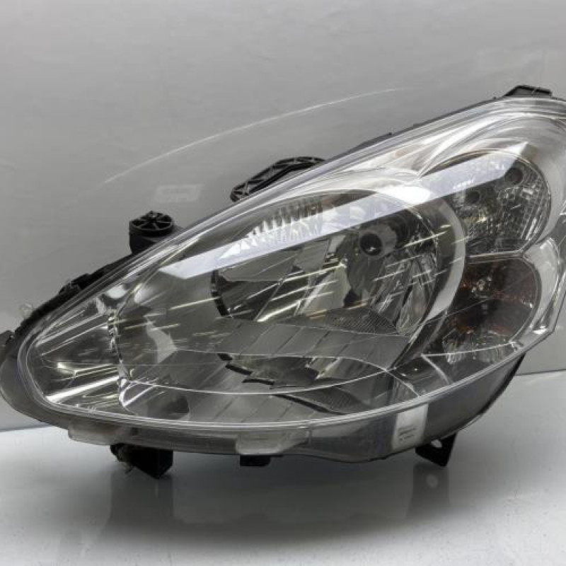 Optique avant principal gauche (feux)(phare) PEUGEOT PARTNER 2 Photo n°1