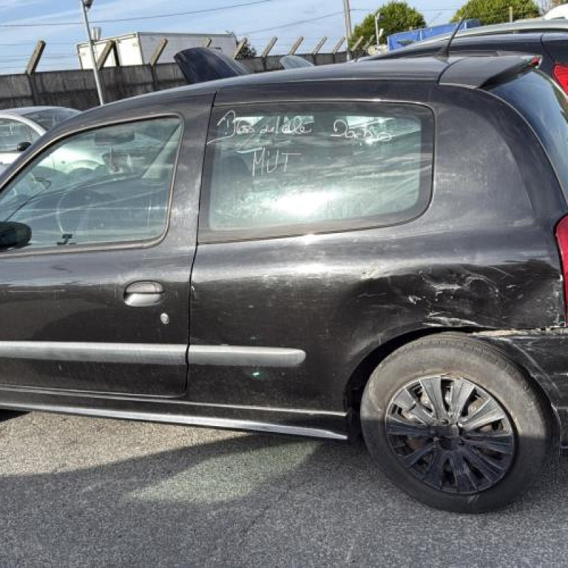 Bouton de coffre RENAULT CLIO 2 Photo n°11