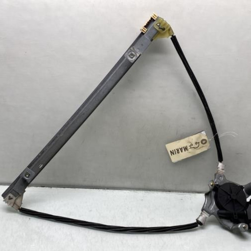 Leve vitre electrique avant gauche RENAULT CLIO 2 Photo n°1