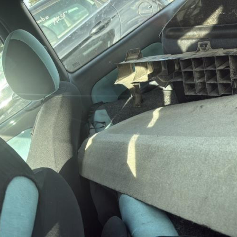 Leve vitre electrique avant gauche RENAULT CLIO 2 Photo n°16