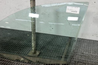 Vitre avant gauche FORD FUSION