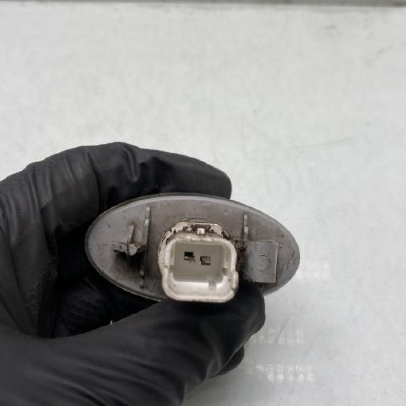 Repetiteur clignotant avant gauche (Feux) PEUGEOT 607 Photo n°3