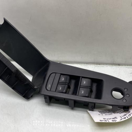Interrupteur de leve vitre avant gauche AUDI A4 3 Photo n°1