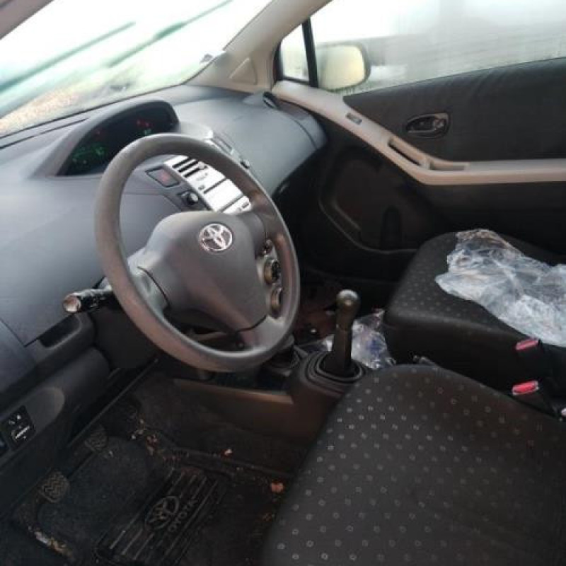 Alternateur TOYOTA YARIS 2 Photo n°12