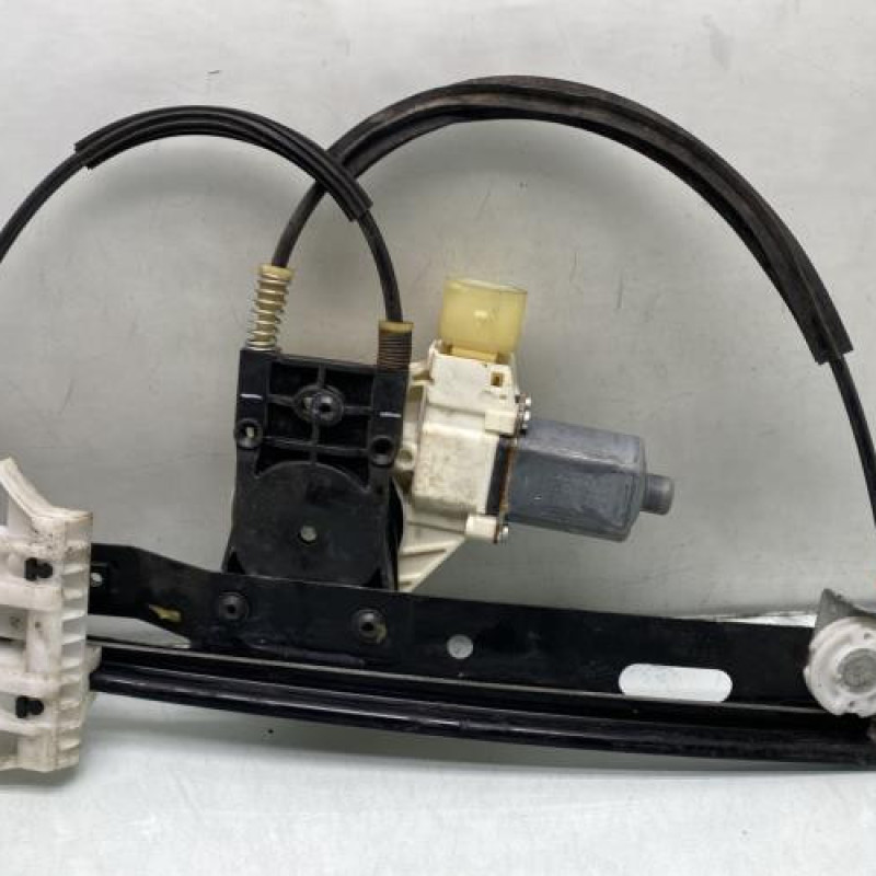 Leve vitre electrique arriere droit FORD MONDEO 3 Photo n°1