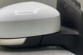 Retroviseur droit FORD FOCUS 3