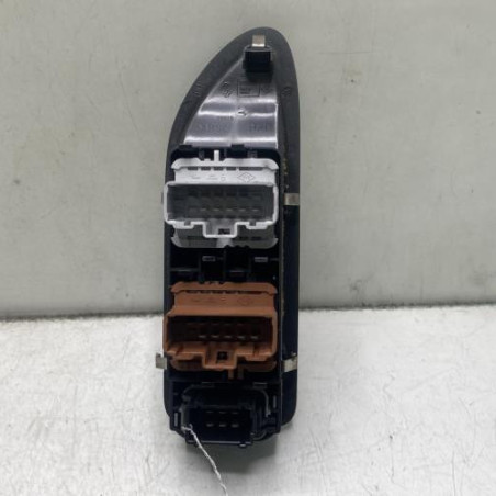 Interrupteur de leve vitre avant gauche RENAULT VEL SATIS