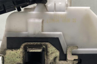 Serrure avant droit RENAULT VEL SATIS