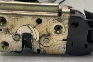 Serrure avant gauche RENAULT VEL SATIS