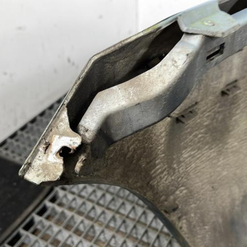 Pare choc arriere FORD FUSION Photo n°7