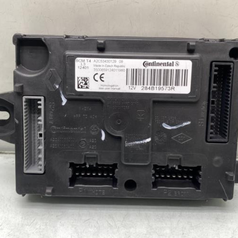 Boitier UCH RENAULT CLIO 4 Photo n°1