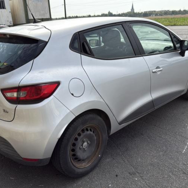 Boitier UCH RENAULT CLIO 4 Photo n°6