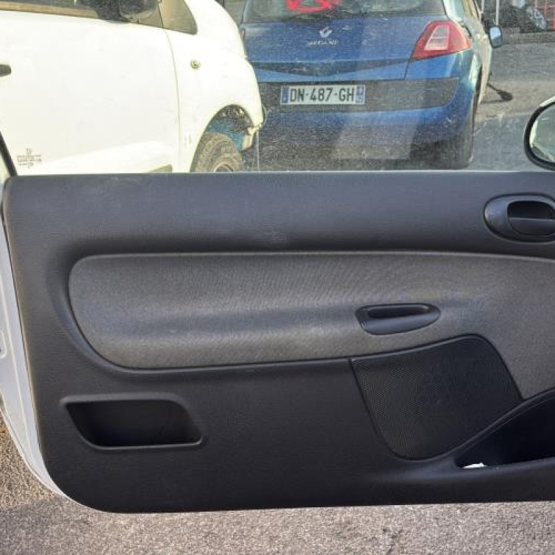 Boitier servitude moteur (BSM) PEUGEOT 206 Photo n°12