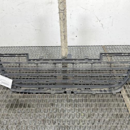 Grille de pare choc PEUGEOT 2008 1 Photo n°1