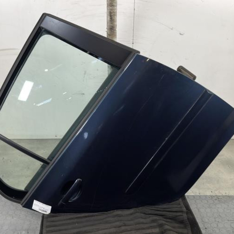 Porte arriere droit VOLKSWAGEN GOLF 5 Photo n°1