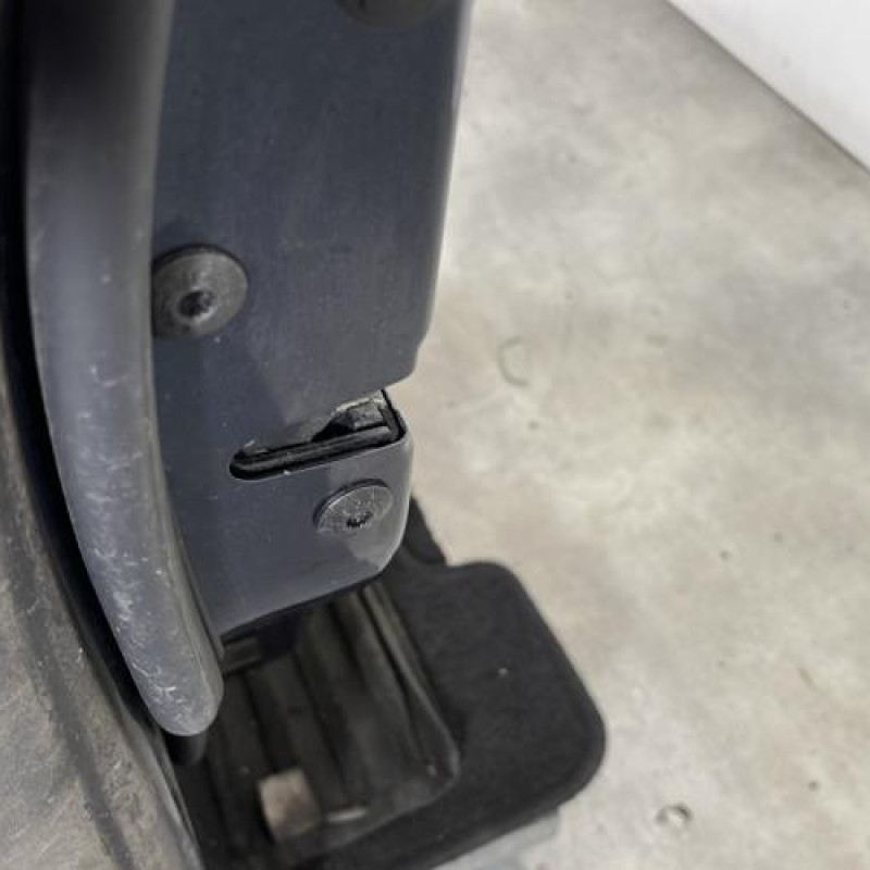 Porte avant gauche VOLKSWAGEN GOLF 5 Photo n°4