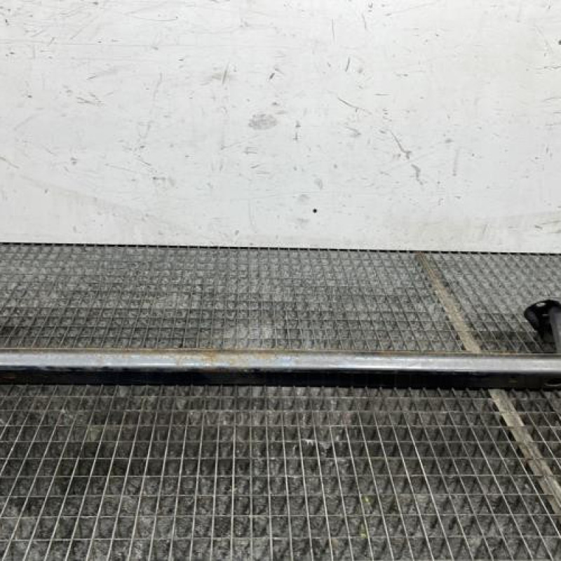 Renfort pare choc arriere (traverse) TOYOTA YARIS 2 Photo n°4