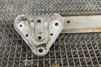 Renfort pare choc arriere (traverse) TOYOTA YARIS 2