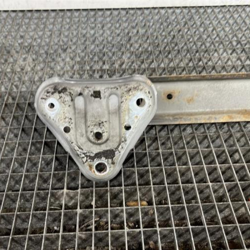 Renfort pare choc arriere (traverse) TOYOTA YARIS 2 Photo n°5