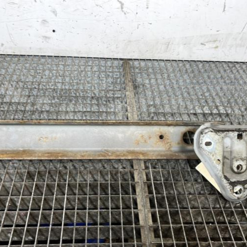 Renfort pare choc arriere (traverse) TOYOTA YARIS 2 Photo n°6