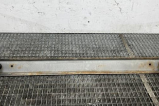 Renfort pare choc arriere (traverse) TOYOTA YARIS 2