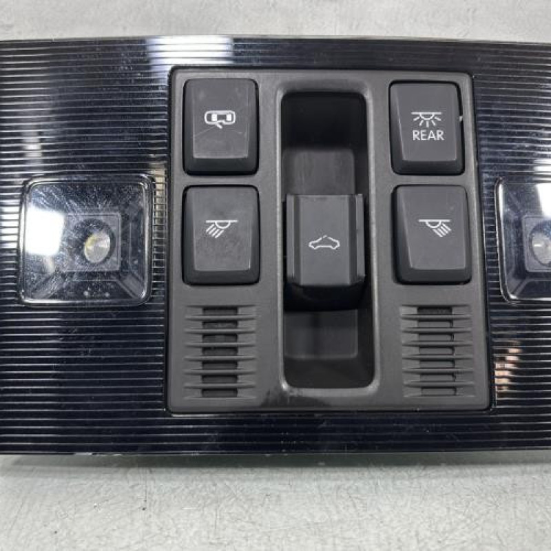 Eclairage de plafonnier VOLKSWAGEN GOLF 7 Photo n°1