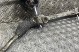 Cremaillere assistee TOYOTA YARIS 2 Photo n°1