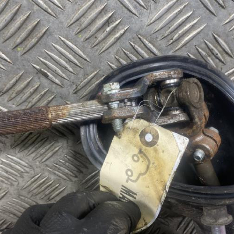 Cremaillere assistee TOYOTA YARIS 2 Photo n°7