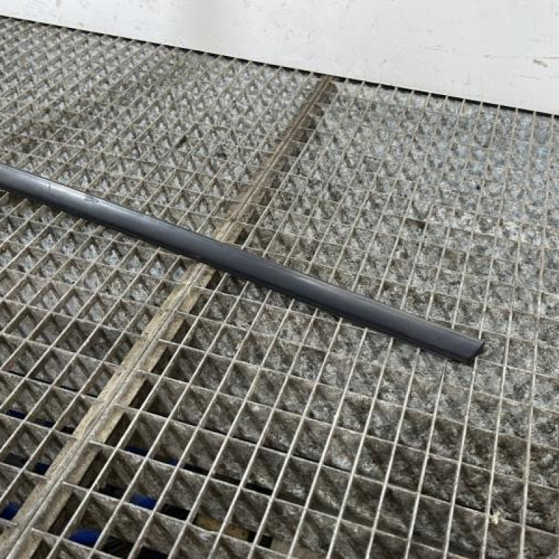 Enjoliveur PEUGEOT 208 1 Photo n°3