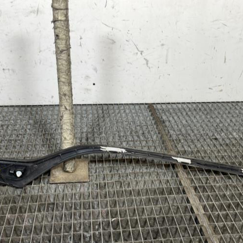 Enjoliveur PEUGEOT 208 1 Photo n°4