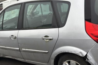 Custode arriere droit RENAULT SCENIC 2