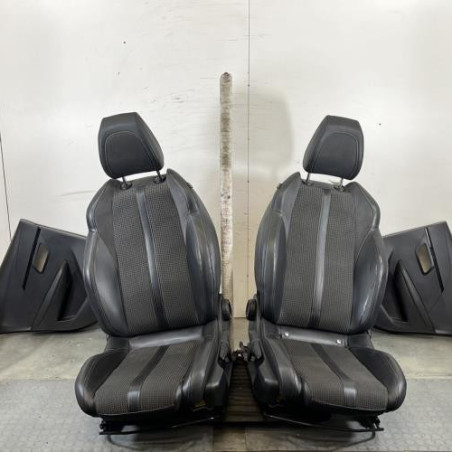 Interieur complet PEUGEOT 208 2 Photo n°1