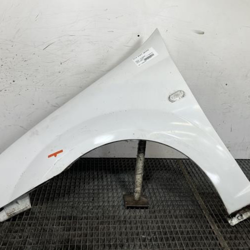 Aile avant gauche DACIA LOGAN 1 Photo n°1