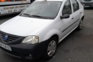Aile avant gauche DACIA LOGAN 1
